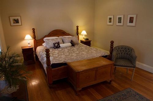 Tizzana Winery Bed And Breakfast Sackville Reach Bagian luar foto